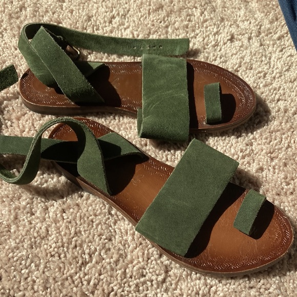 Free People sandals - Picture 2 of 3